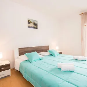  Pensjonat Family House With 2 - Irma